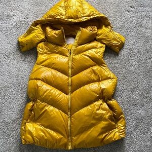Athleta Gold Puffer Vest with Hood. Great condition